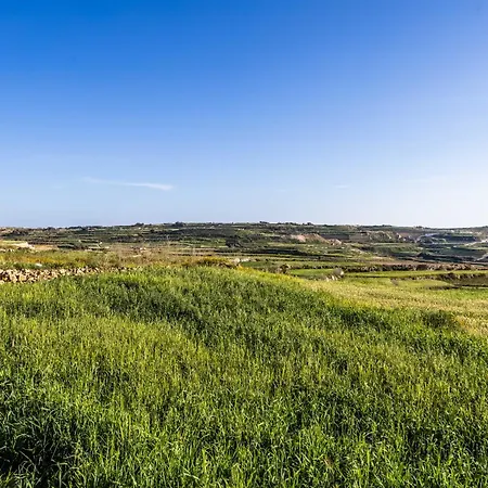 Dwejra Peak House Дом отдыха *