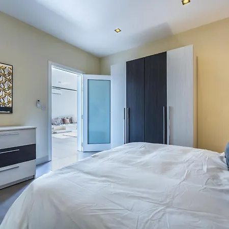 Дом отдыха Dwejra Peak House Сан Лоренц