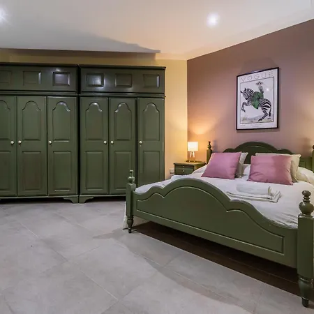 Dwejra Peak Apartment With Private Pool