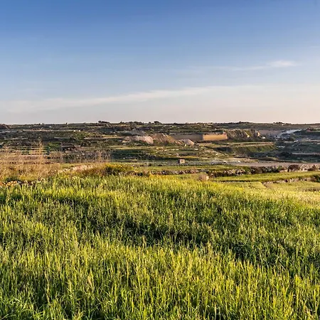 Dwejra Peak House Дом отдыха *