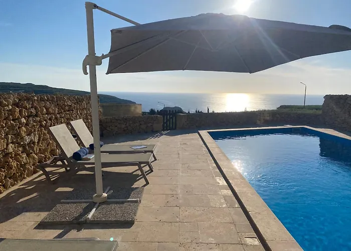 Dwejra Peak House * San Lawrenz