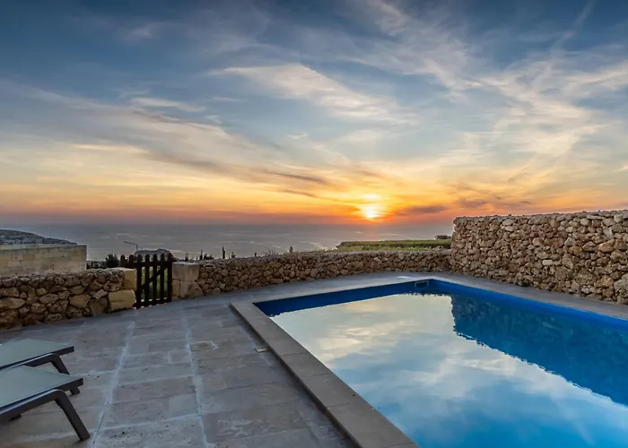 Dwejra Peak House * San Lawrenz